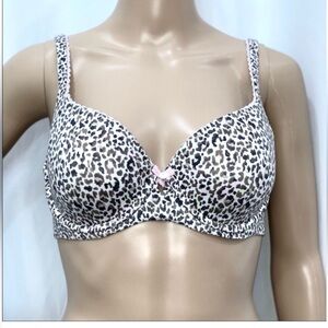 Victoria’s Secret Body by Victoria Leopard Wireless Bra
